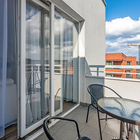 Downtown Apartments Sadova City Center & Parking グダニスク エクステリア 写真